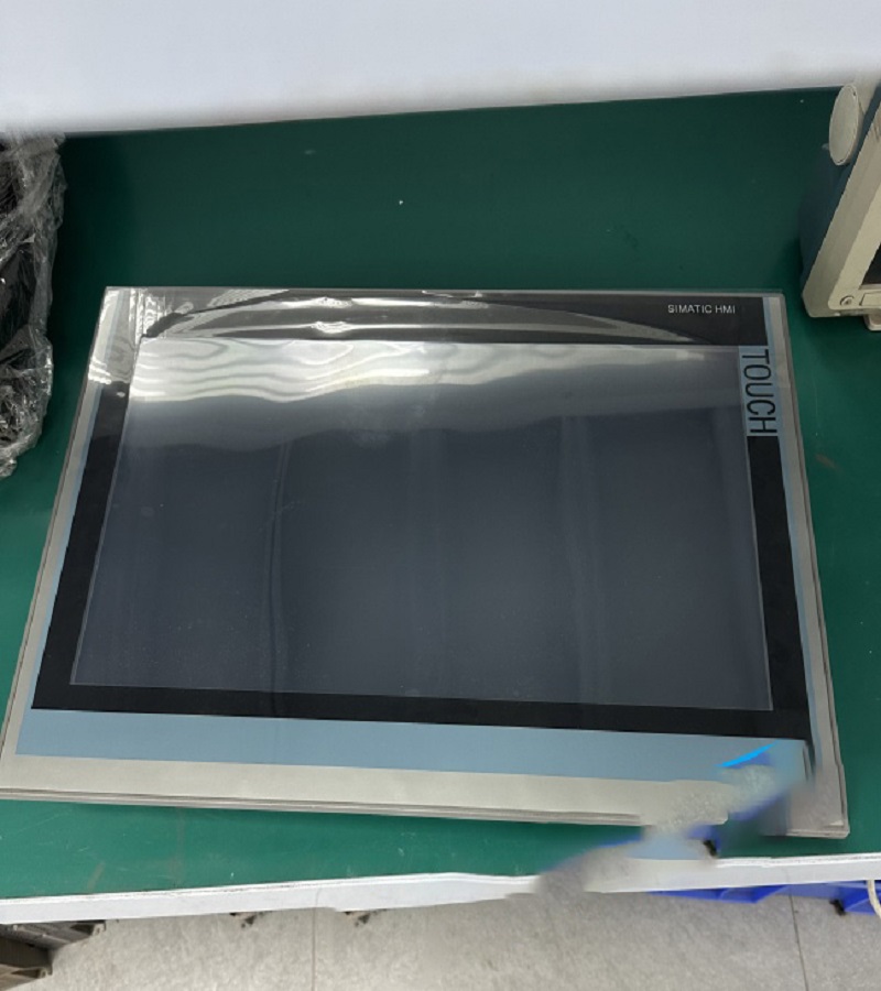 北京 西門子觸摸屏 TP2200 上電燒保險(xiǎn)故障 畫面無(wú)法切換故障 通電后反復(fù)閃屏不開機(jī)故障 局部區(qū)域無(wú)響應(yīng)故障維修 快修   